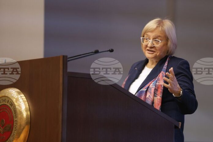 УНСС е доказал, че е ковачница на успели хора във всички области на живота, каза генералният директор на Евростат доц. д-р Мариана Коцева