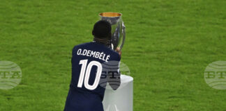 В Пари Сен Жермен са недоволни от треньорския щаб на Франция заради контузията на Усман Дембеле