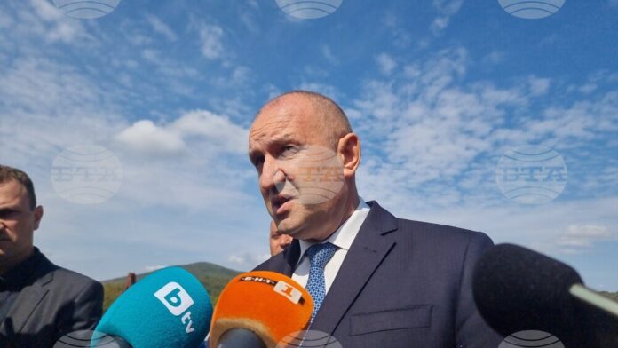 Румен Радев