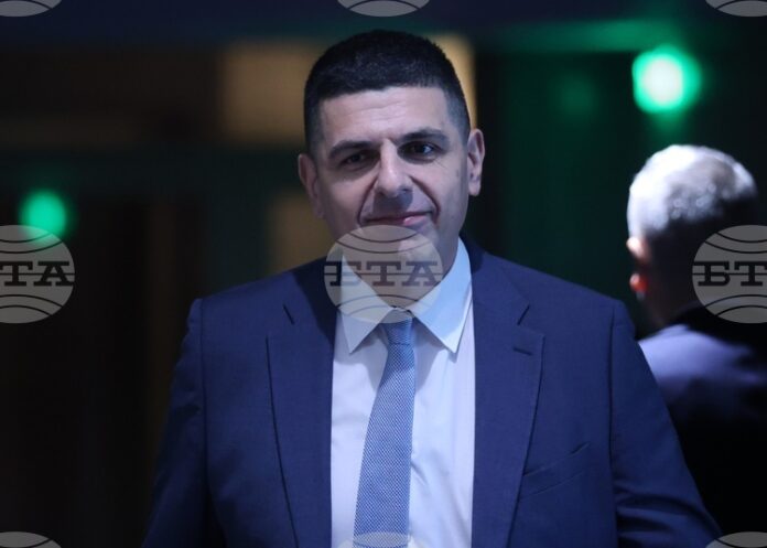 Задълженията за над 2,6 млрд. лв. на "Топлофикация" София са натрупани по време на управлението на ГЕРБ и Фандъкова, написа Ивайло Мирчев