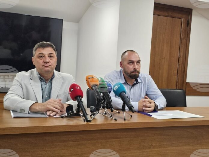 Затвор до пет и до 15 години могат да получат нападателите над директора на полицията в Русе, съобщиха от прокуратурата