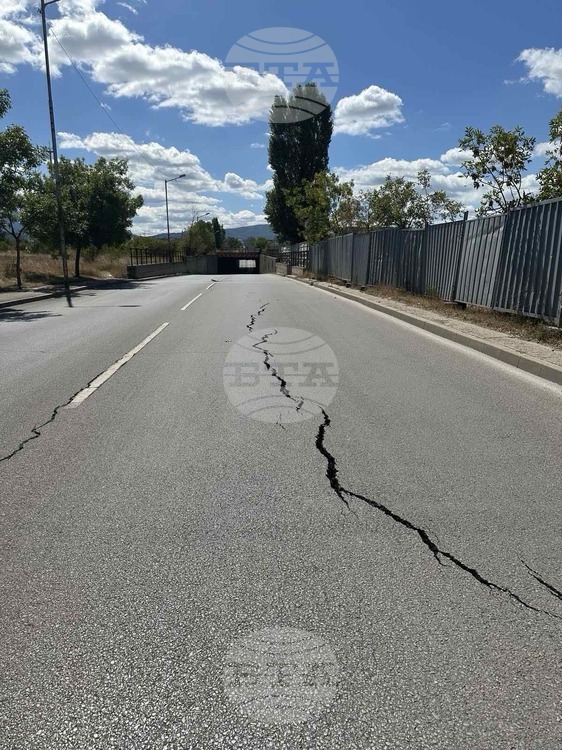 СподелиБулевард Панчо Владигеров е затворен в участъка между улиците Обелско