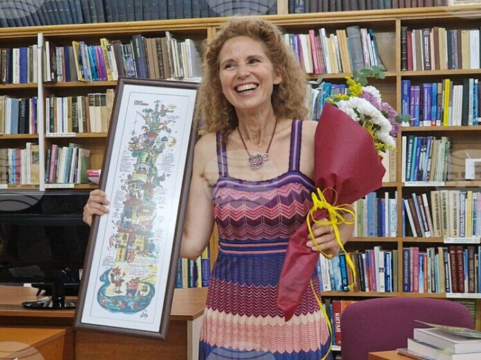 Журналистът Лияна Панделиева представи новата си книга „Англия както я обикнах“ във Велико Търново