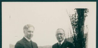 Симеон Радев и отец Уолш (Walsh), към когото се обръща за подкрепа за деца на бежанци в България. [1928] г. ЦДА, ф. 77К, оп. 4, а.е. 1660, л. 18