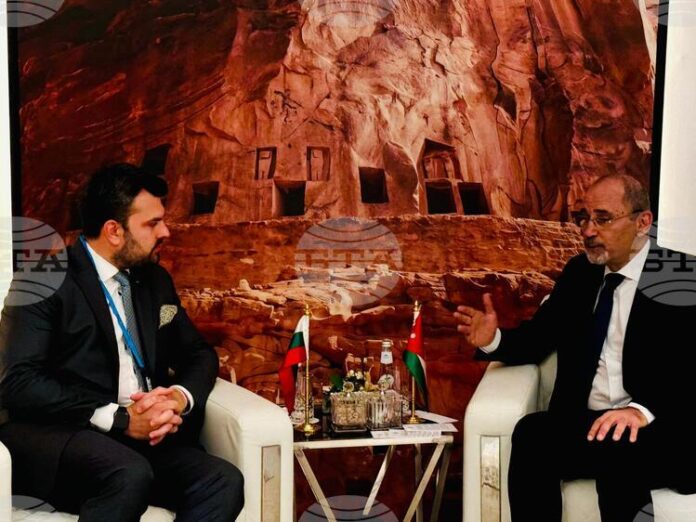 България цени открития и конструктивен обмен с Йордания и е готова да работим заедно за по-силно сътрудничество, каза министър Георг Георгиев