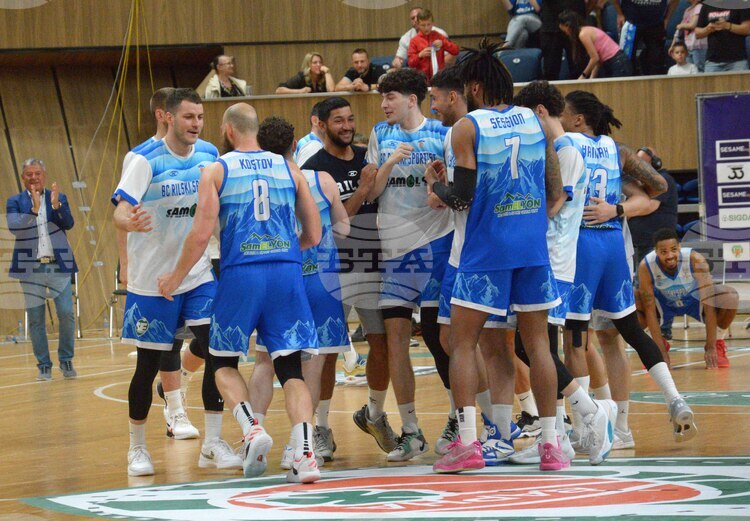 СподелиШампионите на България от Рилски спортист претърпяха поражение от Мурсия