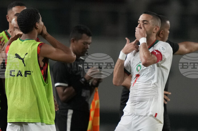 Бившият халф на Челси Хаким Зиеш се присъединява към мароканския клуб Уидад