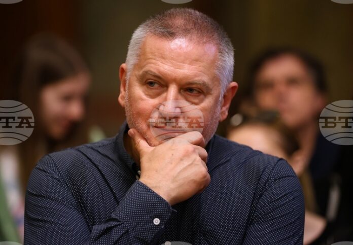 Близо час опашка за автографи от Георги Господинов на фестивала на идеите "Фрийдъм геймс" в Полша