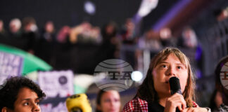 Грета Тунберг и активисти от флотилията за Газа дават пресконференция в шведската столица Стокхолм