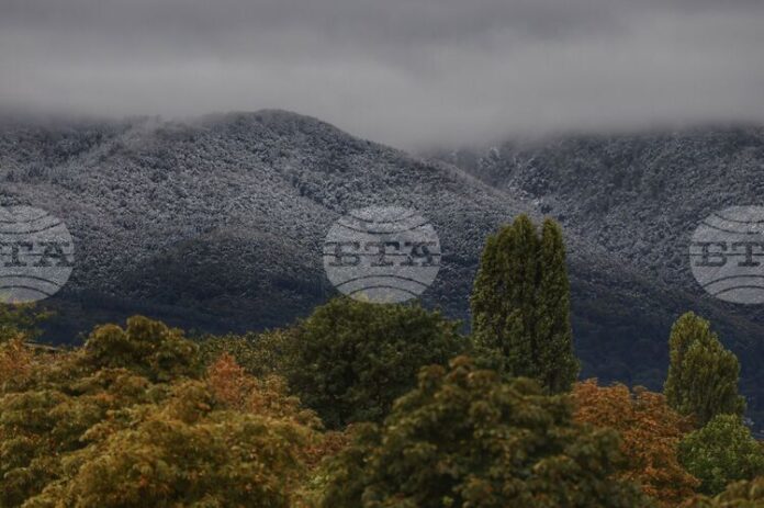Добри са условията за туризъм в планините, но се очаква влошаване на времето в следобедните часове, съобщиха от ПСС