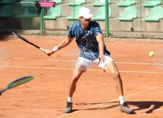 Донски се класира за полуфиналите на двойки на турнира по тенис от сериите "Чалънджър" в Брага