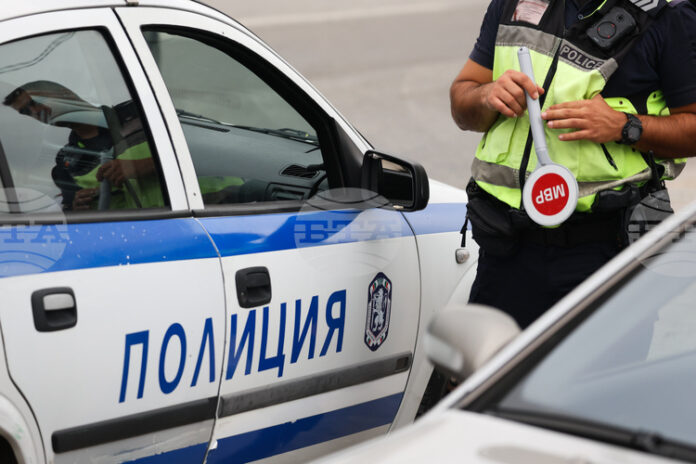 Един човек е загинал, а 28 са ранени при 24 Един човек е загинал, а 28 са ранени при 24 тежки катастрофи в страната през последното денонощие