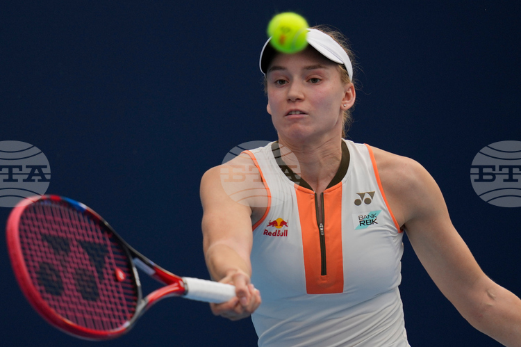 СподелиЕлена Рибакина успя да обърне срещата след като започна с