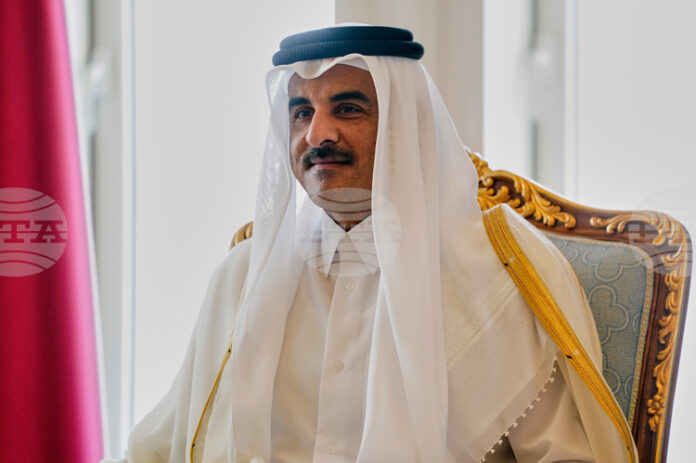 Eмирът на Катар е обсъдил с американския президент мирния план за край на войната в Газа, обяви Доха