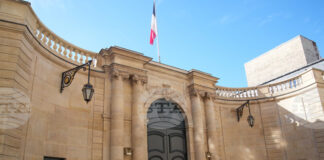 Френските крайнодесни отказаха поканата на премиера за последни преговори