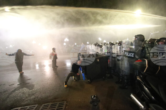 Грузински правозащитни организации осъдиха предложенията за наказания на протестиращи и ограничаване на опозиционните партии