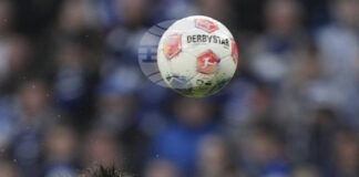 Хамбургер ШФ изигра най-силния си мач след завръщането в Бундеслигата и вкара четири безответни гола във вратата на Майнц