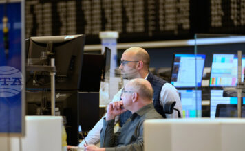 Индексите на водещите европейски фондови пазари затвориха на рекордно високи нива след признаци за облекчаване на търговското напрежение между САЩ и Китай