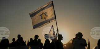 Израелският заложник с българско гражданство Матан Ангрест е сред първите седем освободени от "Хамас", става ясно от публикация на израелското външно министерство