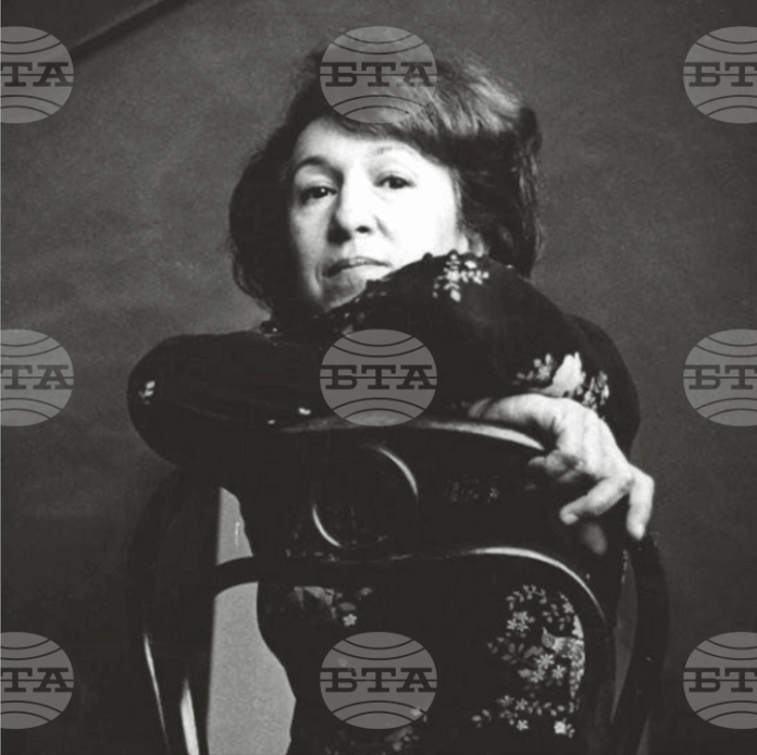 Картините на Мария Столарова са сравнявани с филмите на Антониони, каза Мария Калчева, внучка на художничката, от чието рождение се навършват 100 г.