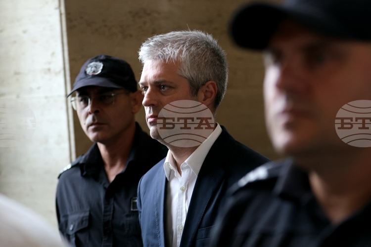 Сподели Ако демокрацията е под натиск в една страна членка то