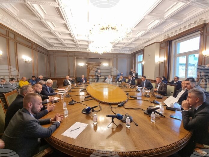 Комисията по отбрана подкрепи на първо четене промени в Закона за отбраната и въоръжените сили