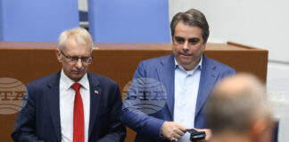 Конгресът на АЛДЕ излезе с резолюция срещу политическите арести в България, съобщиха от "Продължаваме промяната"