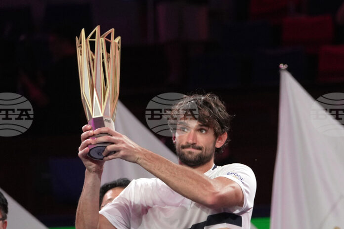 Квалификантът Валентин Вашеро завоюва първа титла в кариерата си от АТП след триумф на турнира от сериите "Мастърс" в Шанхай