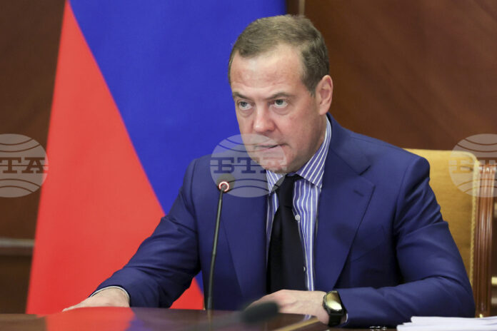 Медведев заяви, че доставките на ново оръжие за Украйна ще продължат, въпреки отказа на САЩ да изпратят ракети "Томахок"