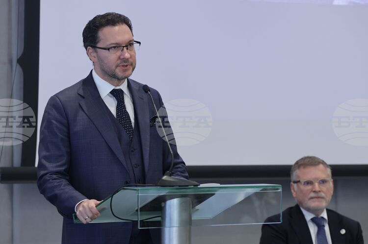 СподелиМинистърът на вътрешните работи Даниел Митов откри конференцията на Европол