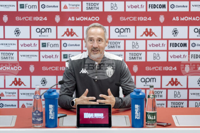 Монако се раздели със старши треньора Адолф Хютер