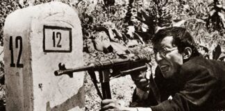 Кадър от филма "На всеки километър"