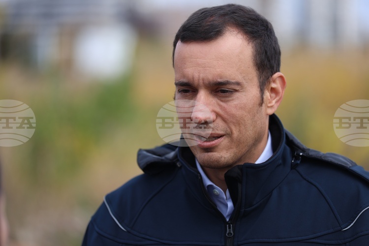 СподелиПроцесът на почистване и обновление на гробищните паркове в столицата