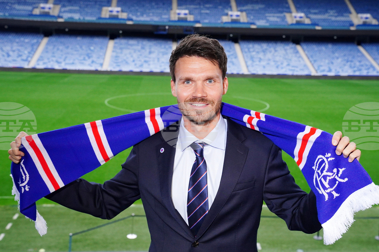 Сподели не се тревожи че не е бил основен избор