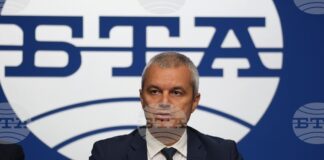 ОБНОВЕНА  Костадин Костадинов съобщи, че е подал сигнал до прокуратурата срещу Бойко Борисов във връзка със статия на „Уолстрийт Джърнал“