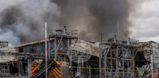 ОБНОВЕНА
                                                                                                Най-малко трима загинали и 29 ранени при атака на руски дронове срещу Киев, съобщават украинските власти