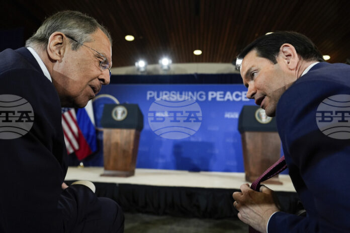 ОБНОВЕНА
                                                                                                Русия заяви, че Лавров и Рубио са провели "конструктивен" разговор преди срещата на върха