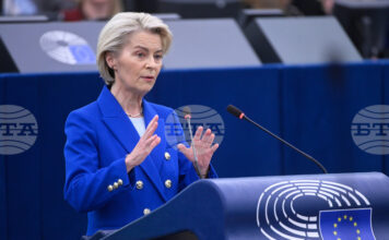 Урсула фон дер Лайен