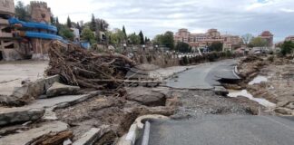 Обзор
                                                                                                Нередности и нарушения в строителните книжа откриха проверките във ваканционно селище Елените след наводненията, които взеха жертви