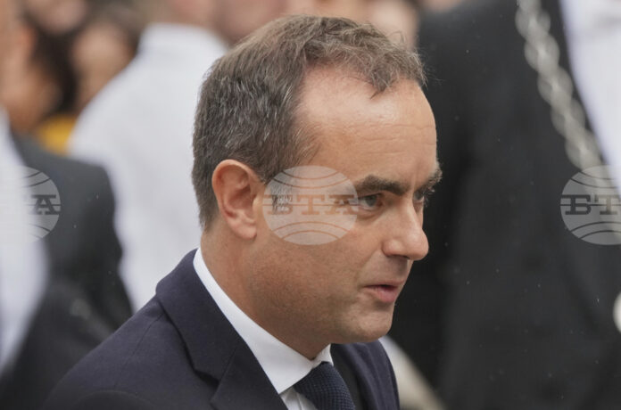 Франция обяви ново правителство начело със Себастиан Льокорню