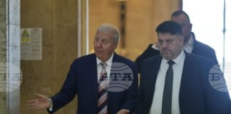 Оставаме лоялни на коалицията „БСП – Обединена левица“, каза Александър Томов