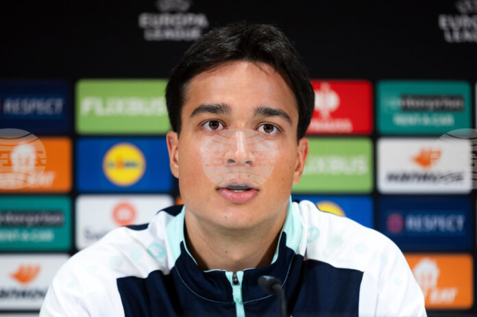 Петър Станич: "Не свикнали с изкуствения терен, но ще опитаме да спечелим"