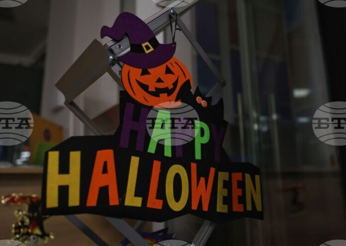 Потребителска платформа призовава да се внимава в избора и покупката на тематични украси, костюми и лакомства за Хелоуин