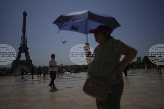 Предимно низходящо завършиха търговията европейските борсови индекси, доходността на френските държавни облигации намаля