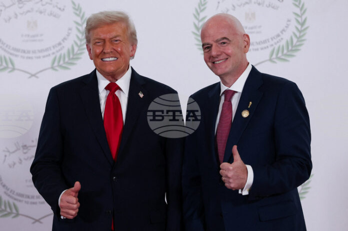 Президентът на ФИФА Джани Инфантино присъства на церемонията по прекратяване Президентът на ФИФА Джани Инфантино присъства на церемонията по прекратяване на огъня в Газа