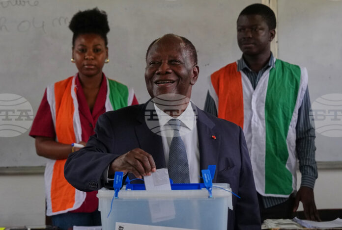 Президентът на Кот д'Ивоар Аласан Уатара спечели изборите, сочат предварителни резултати