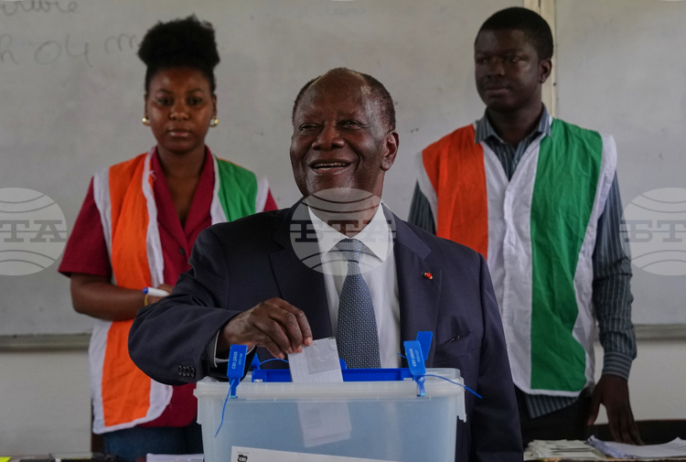 СподелиНастоящият президент на Кот д’Ивоар 83 годишният Аласан е спечелил четвърти