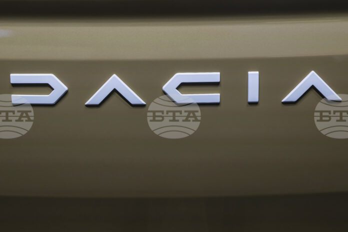 "Дачия" предизвиква евтините китайски електромобили с прототип на миникола за 15 000 евро