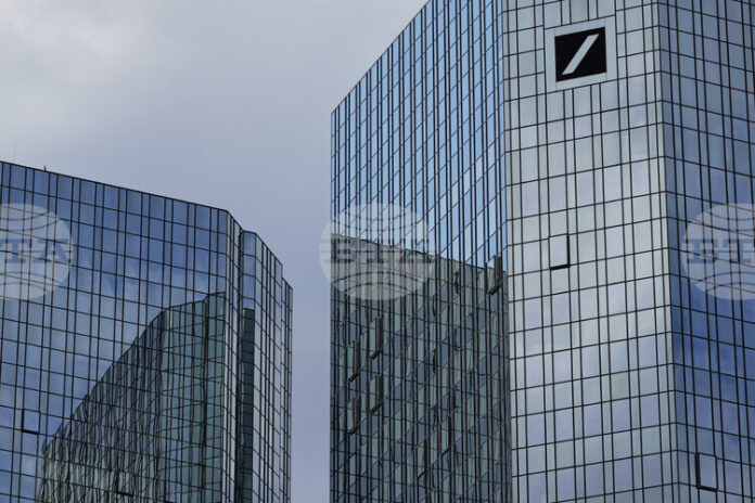 "Дойче банк" надмина очакванията с печалбите за третото тримесечие "Дойче банк" надмина очакванията с печалбите за третото тримесечие