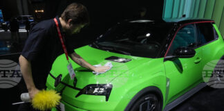 "Рено" надвиши прогнозата за приходите през третото тримесечие с ръст от 6,8 на сто